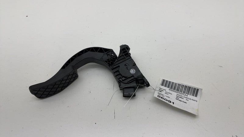 8W1 723 523 ⭕ 2018-2024 Porsche Cayenne Gas Throttle Accelerator Pedal Assembly 8W1723523