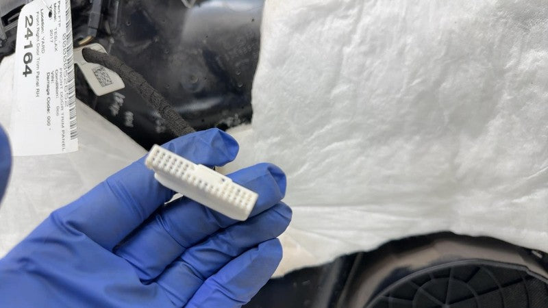 1035778-00-A ⭕ 2016-2020 Tesla Model X Front Right Interior Door Panel Trim Card 1035778-00-A