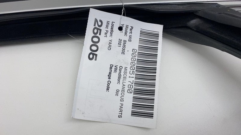 2018-2023 BMW 530e G30 Rear Weatherstrip Run Guide Channel w/ Molding Trim Assy