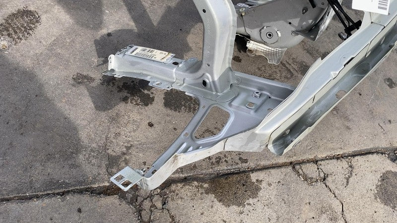 2011-2014 Porsche Cayenne Front Passenger Side Structural Apron Cutout