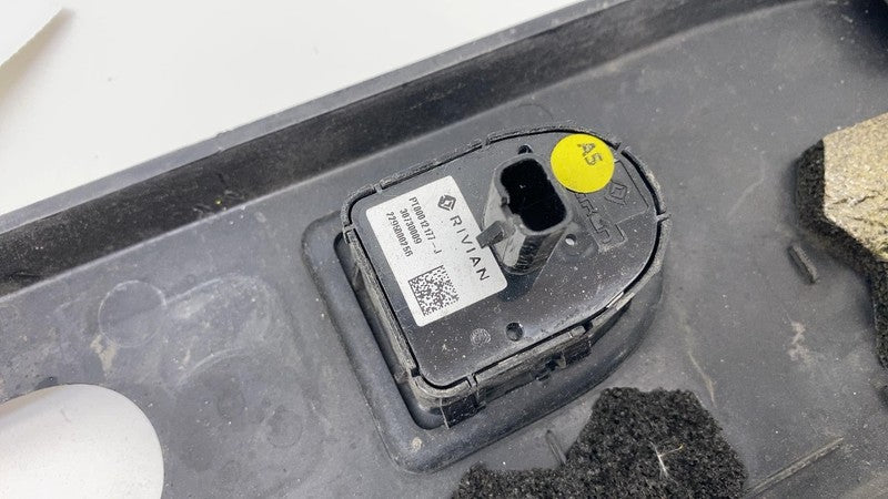 PT00000355-H ⭕ 22-24 Rivian R1T Left Trunk Cargo Pick Up Box Upper Molding Panel PT00030675E