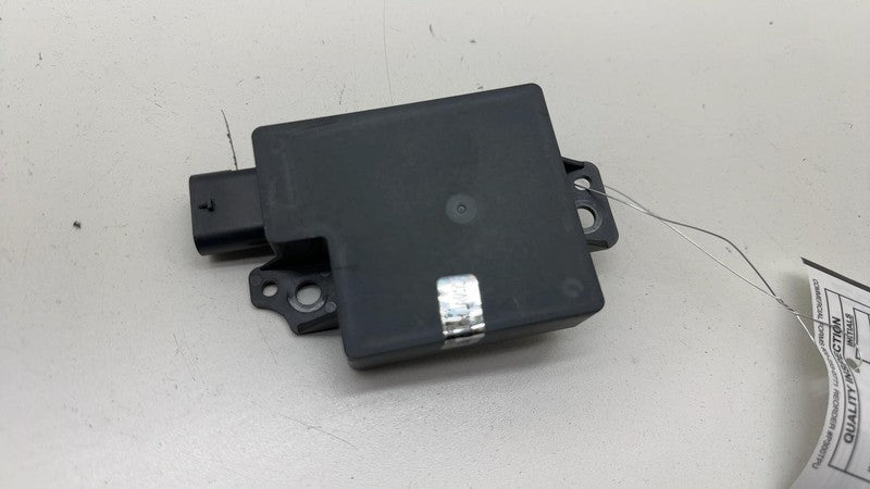 161377480C ⭕ 24-25 Tesla Cybertruck Front Bluetooth Low Energy Control Module 1613774-80-C