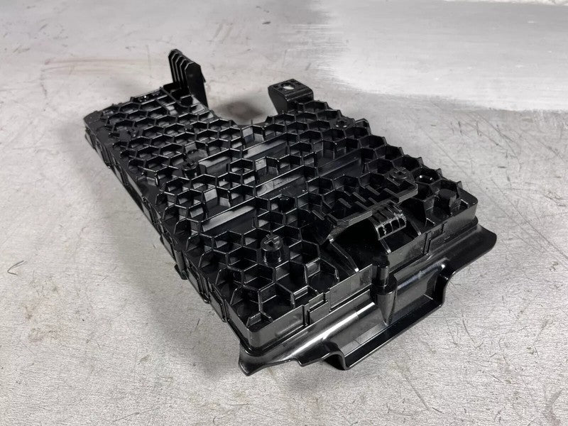 ⭕20-24 Tesla Model Y Right Low Voltage Controller Electronic Module 16