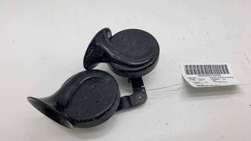 1486943-00-A ⭕ 2017-2023 Tesla Model 3 M3 High + Low Pitch Tone Horn w/ Bracket 1486943-00-A