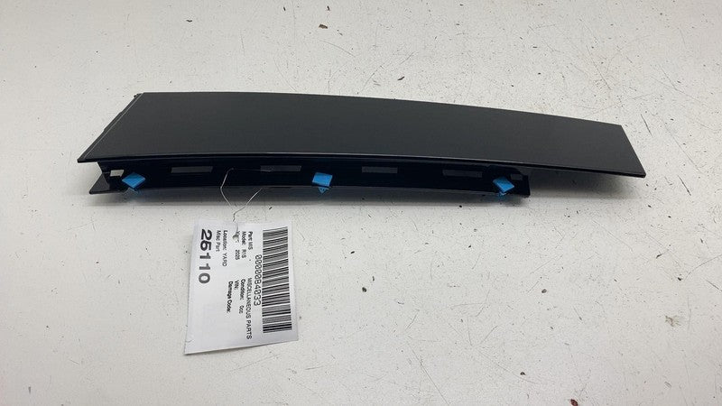 PT00012118-J ⭕ 2022-2025 Rivian R1S Front Right Side Door Moulding Trim Panel PT00012118-J