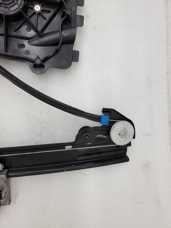 ⭕ 17-23 Model 3 Front Passenger Side Window Regulator & Motor Right 10