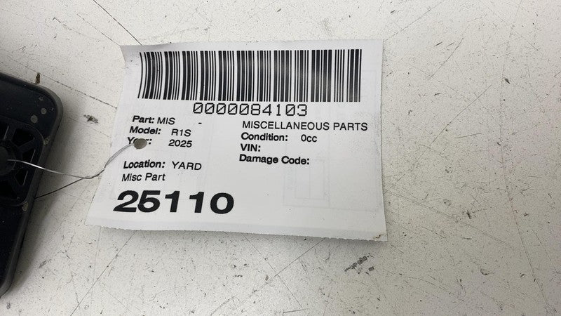 PT00012525-K ⭕22-25 Rivian R1S Dashboard Instrument Panel A/C Air Vent Defroster PT00012525-K