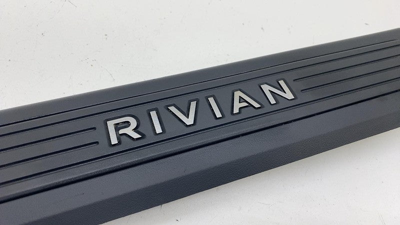 ⭕ 2022-2024 Rivian R1T R1S Front Right or Left Door Sill Scuff Plate P