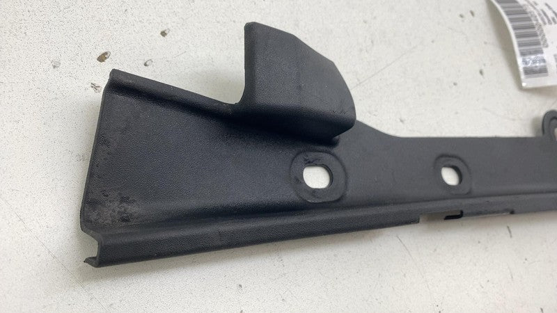 PT00449332B ⭕ 2022-2024 Rivian R1T Front Trough Finisher Trim Cover Panel Right PT00449332B