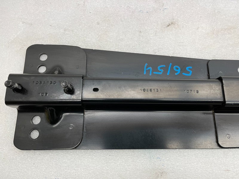 1086130 ⭕ 2016-2020 Tesla Model X Rear Driver Side 2nd Row Seat Mounting Bracket Left LH