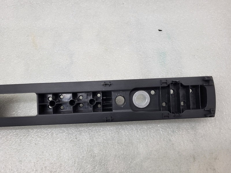 1551406 00 A ⭕ 21-24 Model S Front Seat 1st Row Riser Over Molding Round Spacers 1551406-00-A