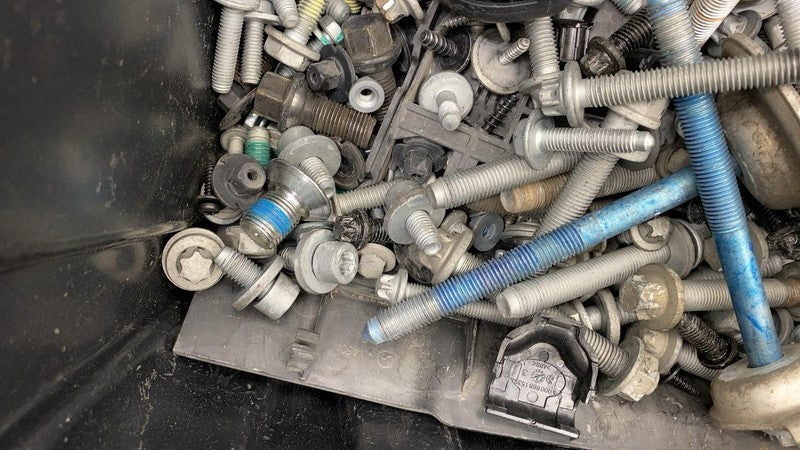 2014 Mercedes B-Class B200 Electric Drive SET of Bolt & Nut w/ Stabili