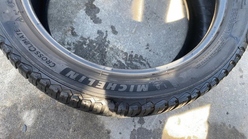 ⭕ Michelin Cross Climate 245/45R19 Tire