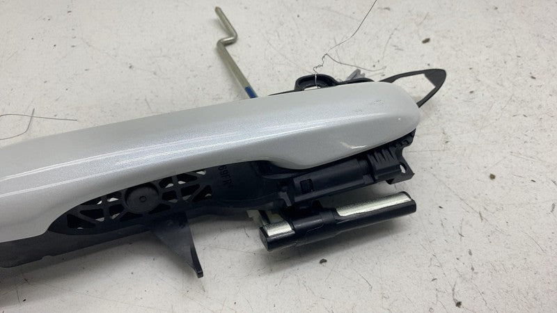 ⭕ 23-25 Toyota Prius Front Passenger Exterior Door Handle Outer Right
