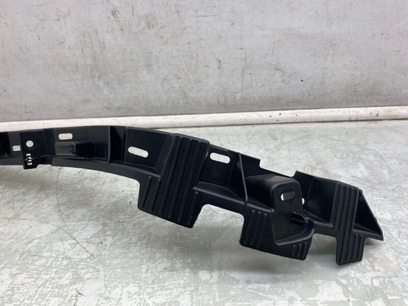 100782500C ⭕16-23 Model X MX Rear Driver Side C-Pillar Lower Trim Bracket Left 1007825-00-C