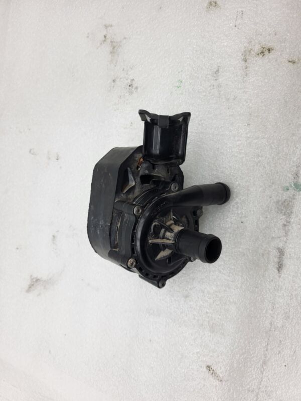 105723500G 2016-2020 Tesla Model S MS Electric Auxiliary Coolant Water Pump w/ Bracket Assy