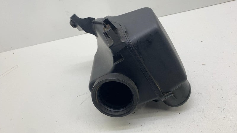 ⭕ 2017-2024 Chrysler Pacifica Air Cleaner Intake Inlet Resonator Box O