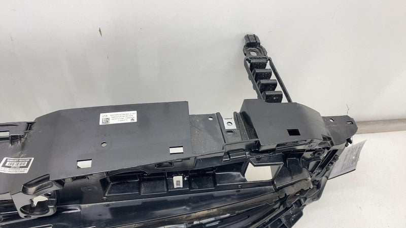 ⭕ 2024 BMW 530i Front Bumper Upper Radiator Inner Grille Assembly