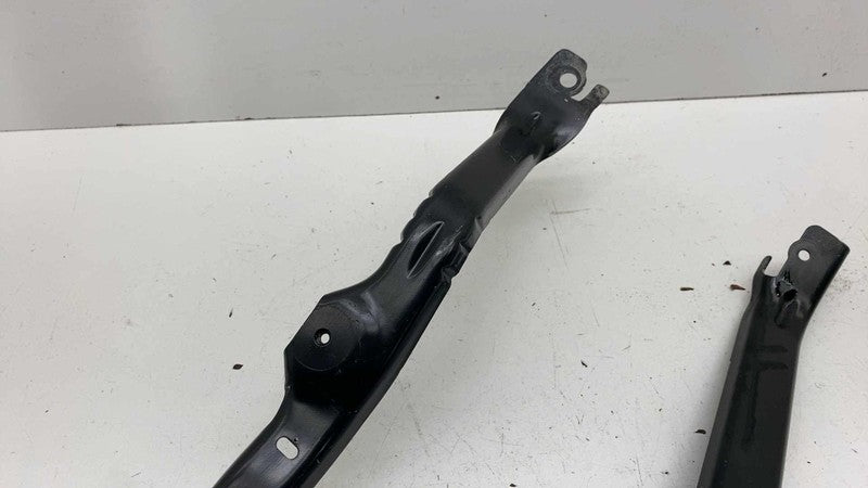 ⭕24-25 Tesla Cybertruck Rear Passenger Diffuser Mount Bracket Right 18