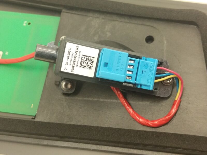 1496709 00 B ⭕2021-2022 Tesla Model S B-Pillar Applique Glass with Camera Right 1496709-00-B