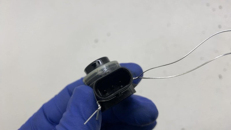 PT00013779 2022 2023 2024 Rivian R1S R1T Bumper Parking Sensor Valeo Gloss Black PT00013779