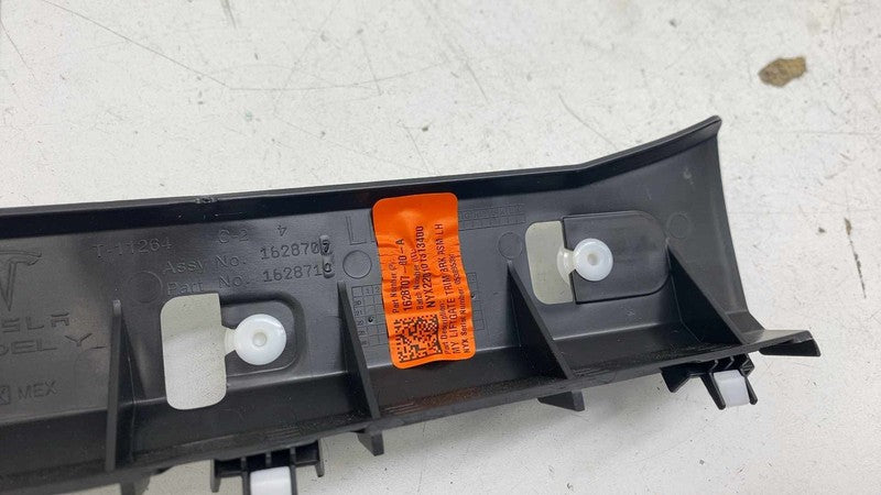 ⭕ 2020-2024 Tesla Model Y Rear Left Liftgate Upper Trim Bracket OEM 16