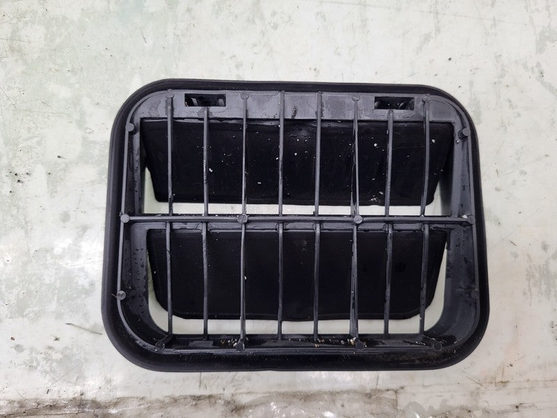 2F2A B280B62 AB ⭕ 12-20 Tesla Model S Rear Quarter Panel Rubber Flap Extractor Air Vent Grille