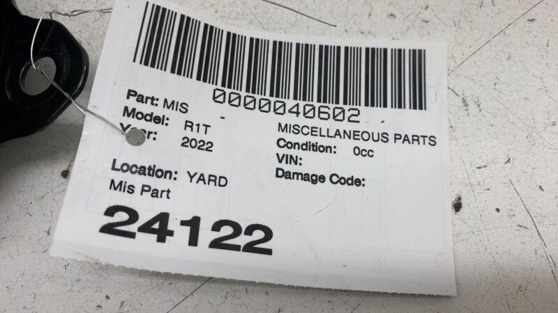 2022-2024 Rivian R1T Rear Center Seat Belt Retractor PT00001051-H