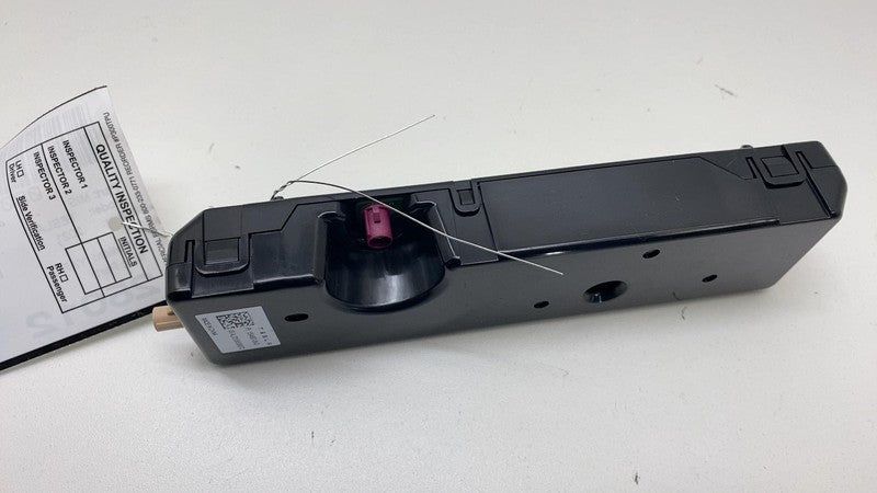 1594687 00 D 2021-2024 Tesla Model S X Wi-Fi Bluetooth Antenna Control Module Unit Assembly