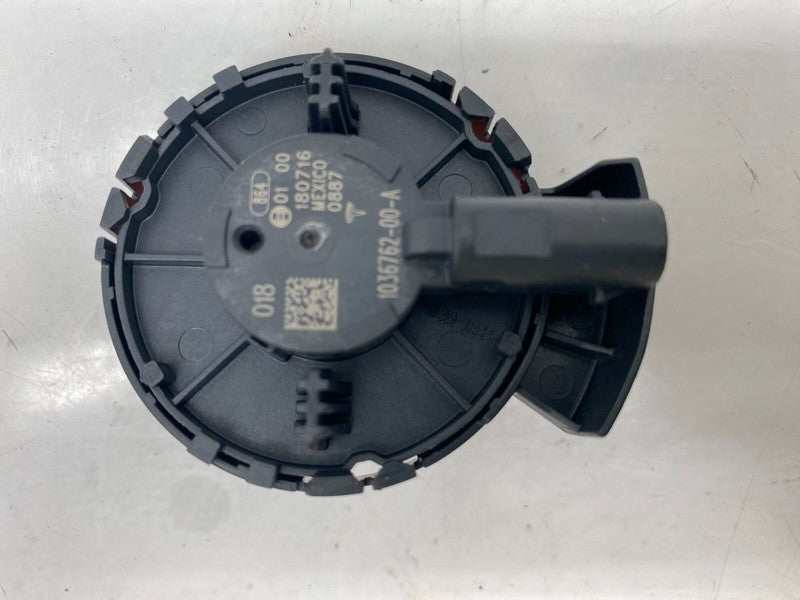 1036762-00-A ⭕17-23 Model 3 X Right or Left Door Impact Crash Pressure Sensor 1036762-00-A