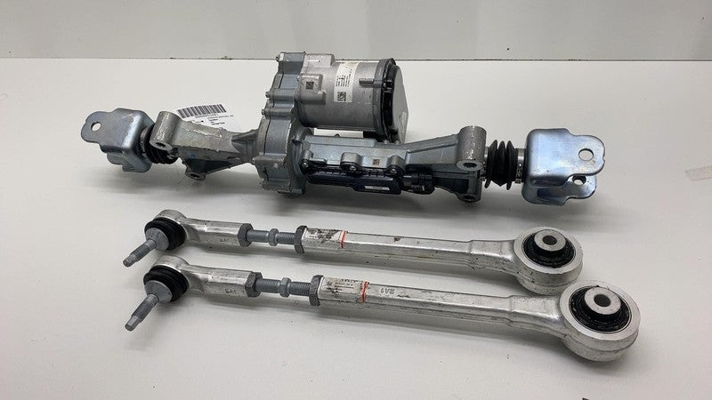 125085100C 24-25 Tesla Cybertruck Rear Power Steering Gear Actuator Rack & Pinion w/ Links