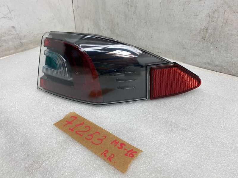 6005919-00-E ⭕12-20 Tesla Model S Right Taillight LED Tail Lamp & Door Reflector 6005919-00-E