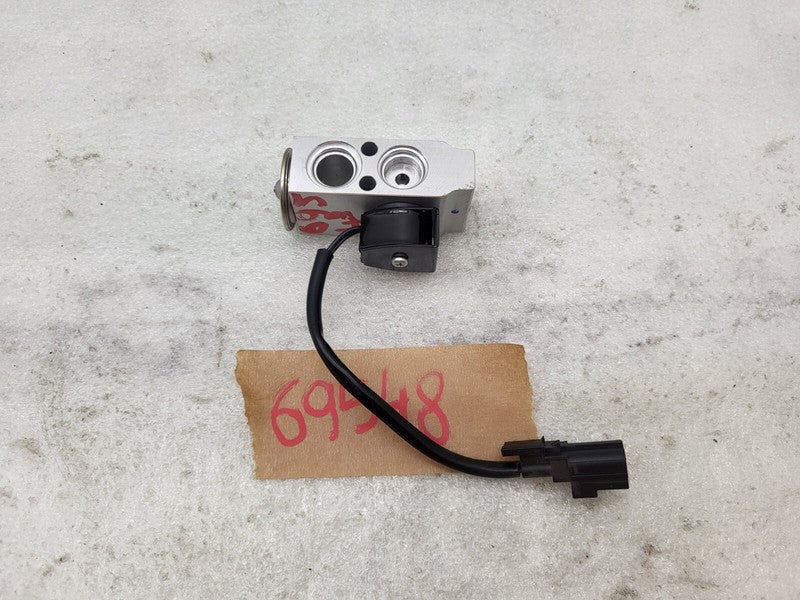 600848100B ⭕ 12-20 Tesla Model S X A/C Line TXV Evaporator Valve w/ Solenoid 6008481-00-B