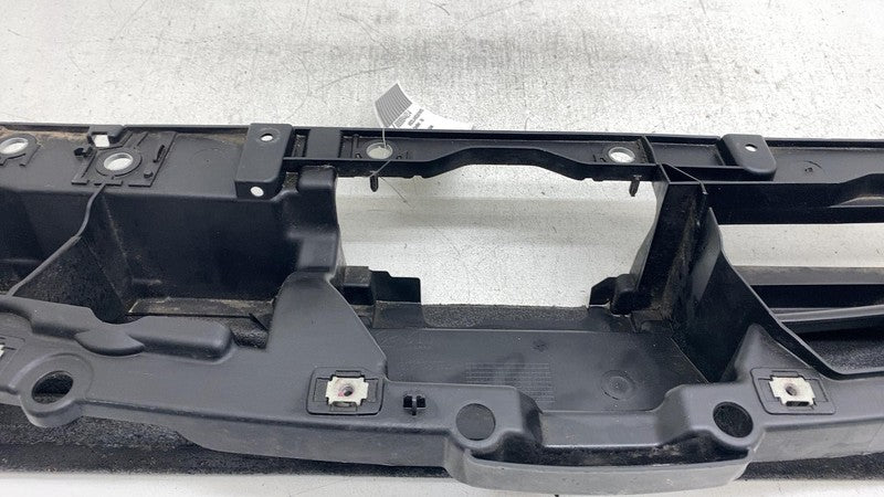 68292240AA ⭕ 17-24 Chrysler Pacifica Radiator Core Support Bracket Upper Closure 68292240AA