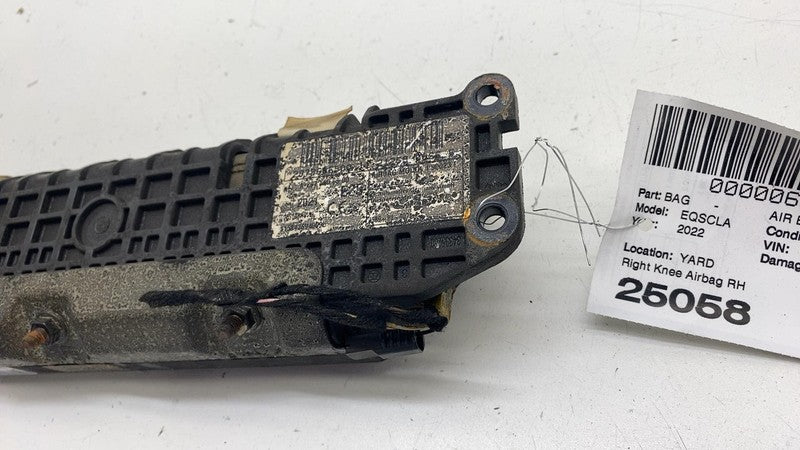A2978606500 ⭕ 2022 EQS 450+ V297 Front Right Knee Safety Airbag A2978606500 (FOR PARTS ONLY)