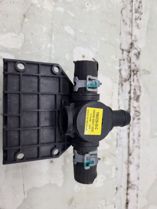 2015-2020 Tesla Model X Coolant Pump Cooling Valve Actuator 3-Way 106422500C OEM