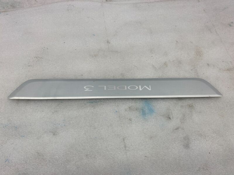 1090844 00 C ⭕ 2017-2023 Tesla Model 3 M3 Front Left or Right Sill Scuff Plate 1090844-00-C