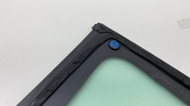 151497900C 2021-2023 Tesla Model 3 M3 Rear Passenger Side Corner Window Quarter Glass Right