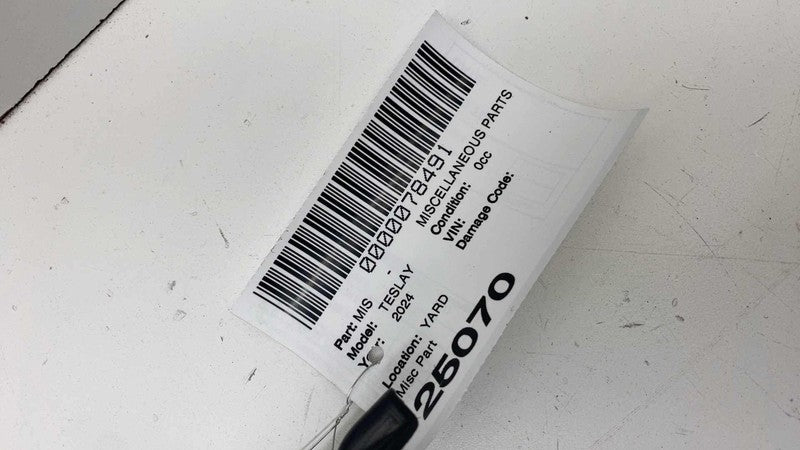 ⭕ 2020-2024 Model Y Right Side Upper C-Pillar Interior Trim Cover 1802