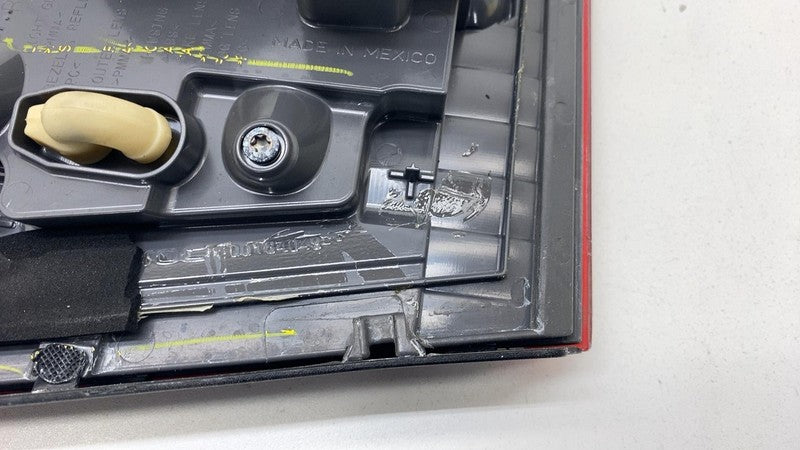 A 166 906 60 02 2016-2019 Mercedes-Benz GLE350 Rear Passenger Left Inner Tail Light Lamp Right