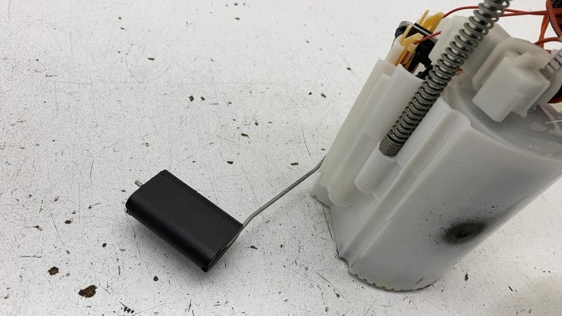 FV639H307BF 2013 2014 2015 2016 2027 2018 Ford C-Max Electrical Gas Fuel Pump Assembly OEM