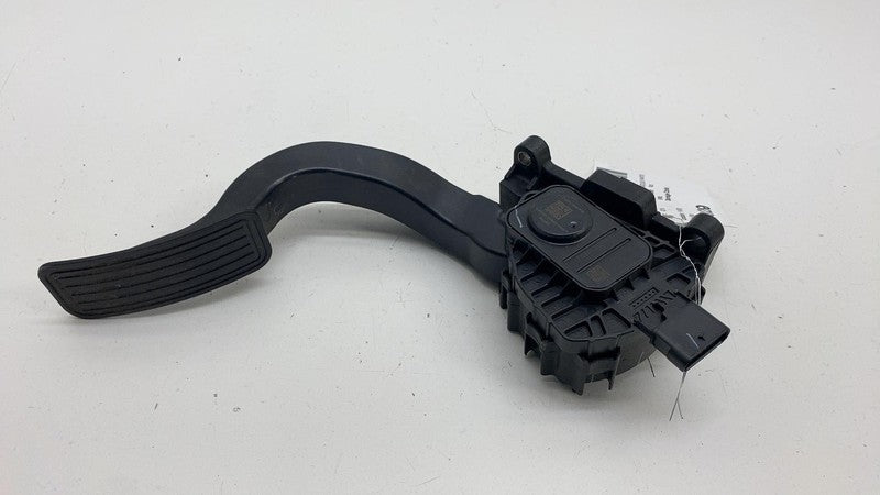1007769 ⭕ 2017-2023 Tesla Model 3 Front Accelerator Gas Pedal Throttle Sensor Pad OEM