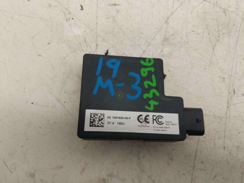 1097855 00 E 2017-2023 Tesla Model 3 Rear Bumper BCM Computer Electronic Body Control Module