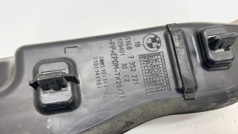 2021 BMW 530e B46X Front Driver Side Fender Rearward Seal Protector Co