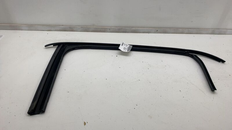 2016 2017 2018 2019 2020 Tesla Model X Rear Left Side Door Window Seal Assembly