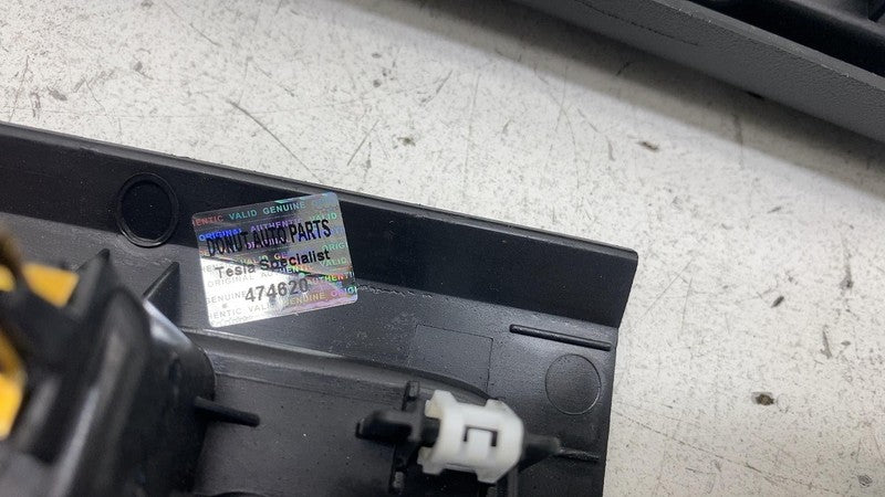 PT-00001390 22-24 Rivian R1T Front/ Rear LH & RH Door Sill Scuff Plate PT00001399/PT00001404