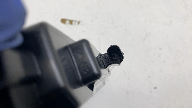 ⭕ 2023 2024 2025 Toyota Prius Rear License Plate Light Lamp Assembly OEM