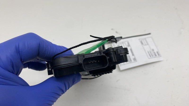 C100016268E 22-24 Rivian R1T Rear Left/Right Gear Tunnel Door Lock Latch Actuator C100016268