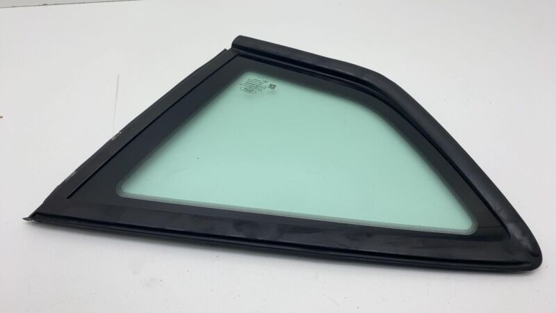 DM51-R29750-AA 2013-2018 Ford C-Max Rear Passenger Side Corner Quarter QTR Window Glass Right
