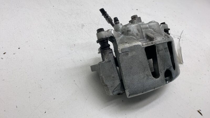 2021-2024 Chrysler Pacifica Front Passenger Brake Disc Caliper Right Assembly RH